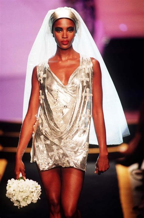 versace hochzeitskleid naomi|atelier versace fashion collection.